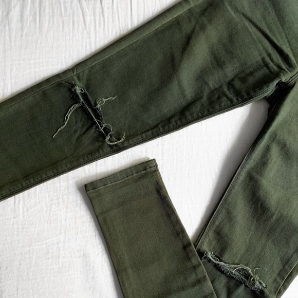 Green Jeans - Picture 6 of 8